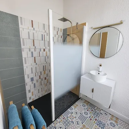 Agence Du Sacre Coeur Immobilier 公寓