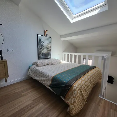 Agence Du Sacre Coeur Immobilier 公寓