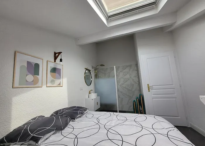 Apartament Agence Du Sacre Coeur Immobilier